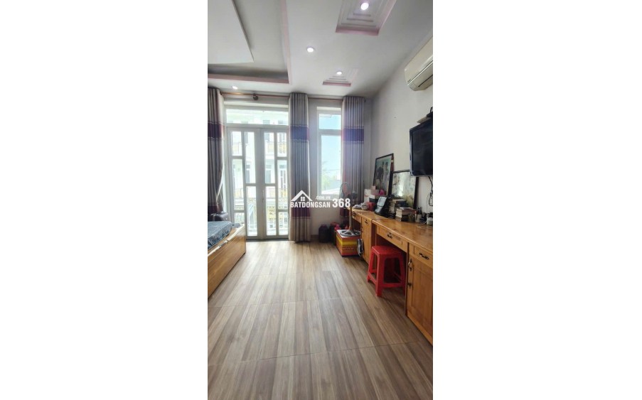 Nhà 4 tầng sát MT Hà Huy Giáp – giáp Gò Vấp GIẢM SỐC – CHỈ CÒN 5.89 TỶ