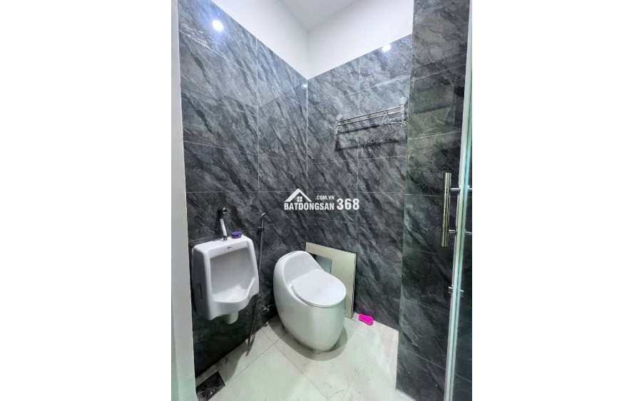 NHÀ LẠC LONG QUÂN - 4 TẦNG - 3 TỶ HƠN - 4 PN, 4WC - ĐẦM SEN 200M - Q11