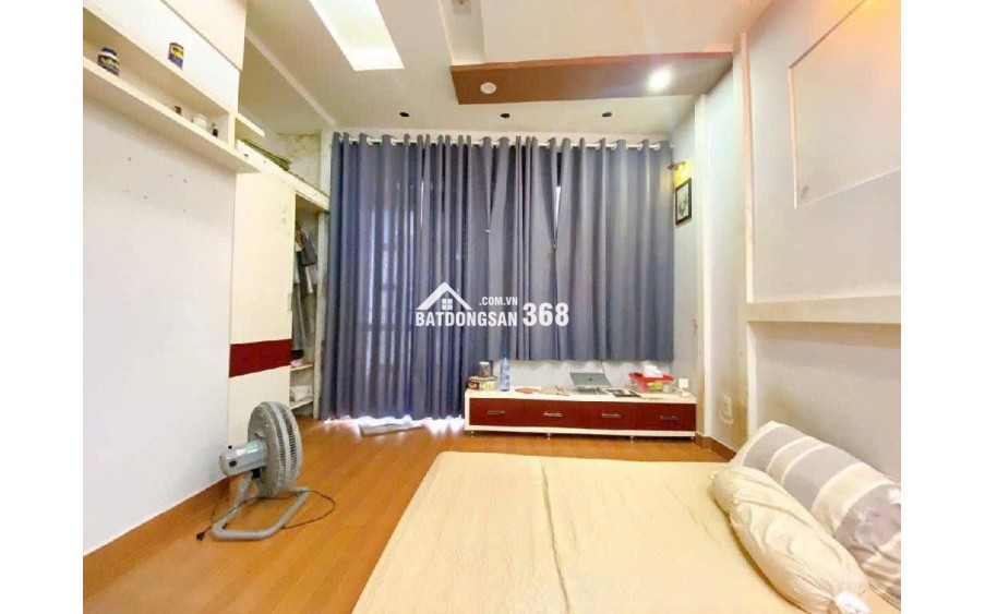 Bán nhà 5 tầng Hoàng Hoa Thám, Bình Thạnh - 37m2, 7.9 tỷ, 4PN, SH