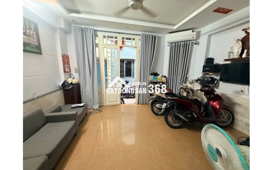 Bán nhà hẻm 4 tầng Bình Thạnh, 4PN, 40m2, sổ hồng, 7.6 tỷ - 0903821326