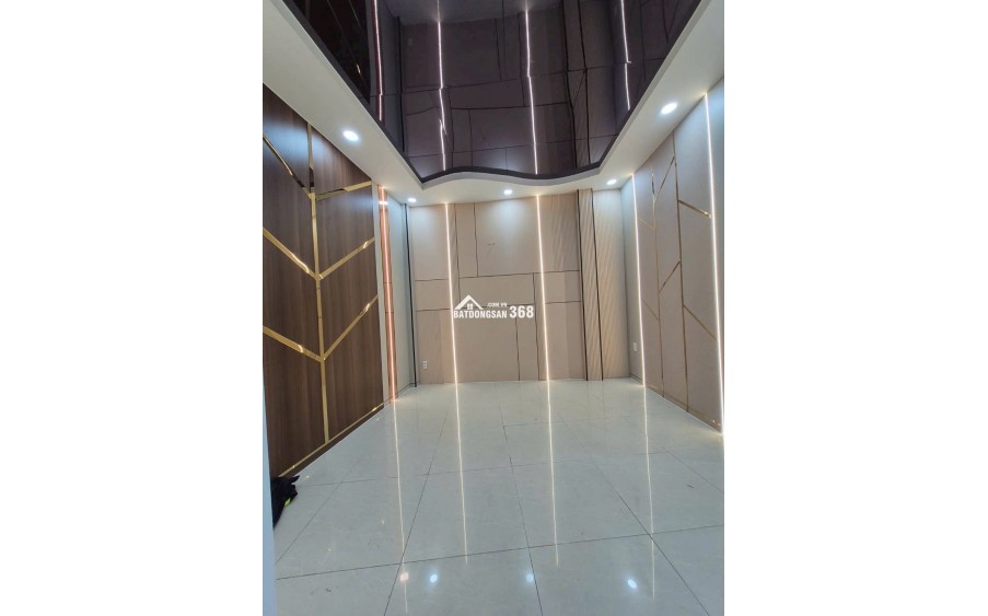 NHÀ ĐẸP QUẬN 4_4 TÀNG ĐÚC_30M2_KO QH_4 TỶ NHỈNH