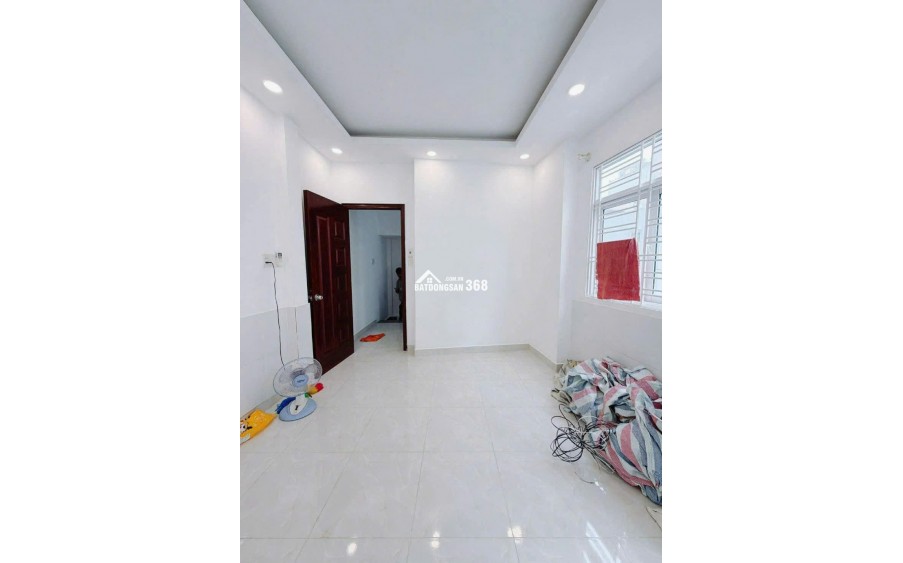 NHÀ ĐẸP QUẬN 4_4 TÀNG ĐÚC_30M2_KO QH_4 TỶ NHỈNH
