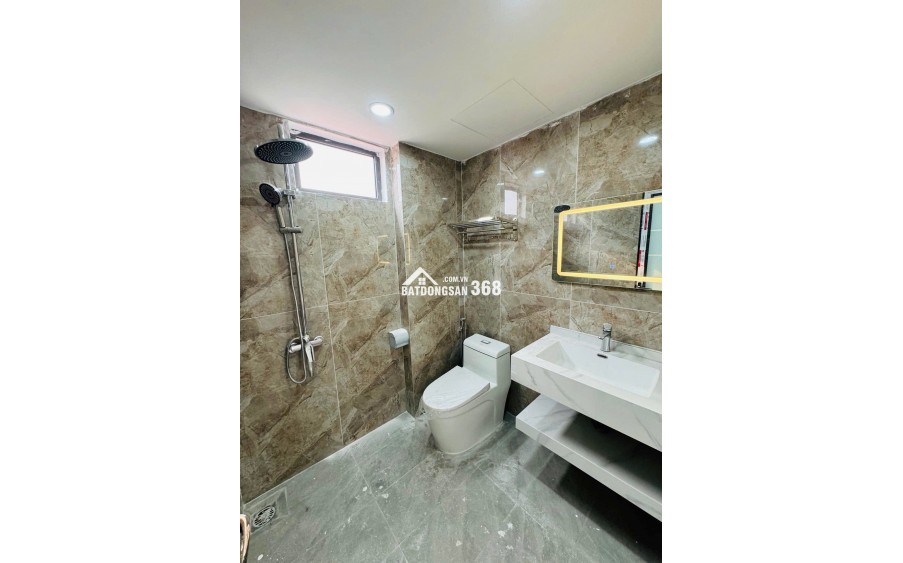 Bán nhà Nguyễn Văn Huyên 40m2x6T,  sát ô tô tránh, kinh doanh đỉnh, chỉ 15 tỷ