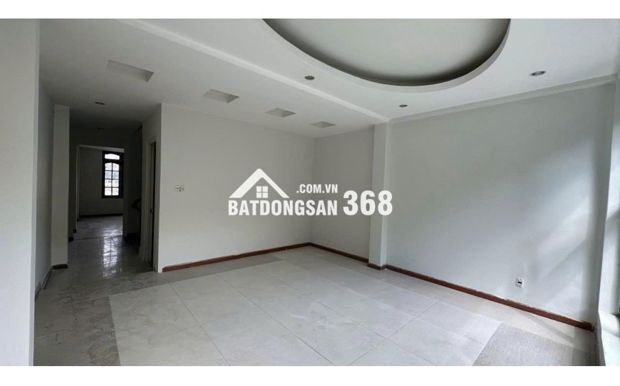 Cho thuê nhà mặt tiền 8 phòng Phạm Ngọc Thạch phường 6 Đà Lạt