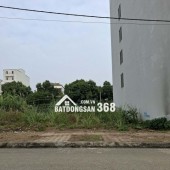 Bán lô đất 100m2 ngay ngã tư quốc lộ 21 đại lộ thăng long, cạnh ĐH Quốc Gia, khu CN Cao Hòa Lạc