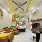 TAN BÌNH - 3 TẦNG BTCT - NỞ HẬU NHẸ - 61M2 - TẶNG NỘI THẤT