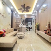 Nguyễn Văn Cừ , nhà đẹp ở ngay , full nội thất ,ngay sát cầu Chương Dương , 2 phút sang Phố Cổ , nhỉnh 11  

 SD - 56m²  dân xây chắc chắn -