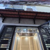 NHÀ ĐẸP QUẬN 4_4 TÀNG ĐÚC_30M2_KO QH_4 TỶ NHỈNH