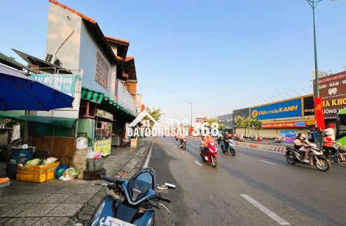 NHÀ NGANG 7.3M HIẾM, SÁT KHU CNC, GIỮ LÀ CÓ TIỀN, XÂY LÀ NHÂN TÀI SẢN, CHỈ 7.3 TỶ