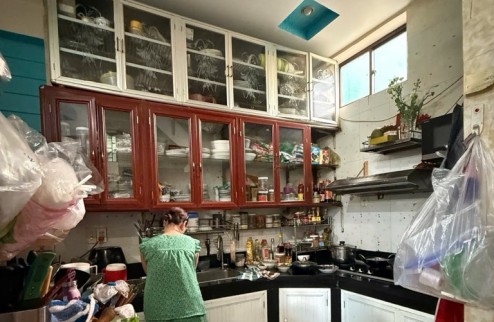 Bán nhà / Trần Xuân Soạn, phường Tân Hưng(Quận7 cũ) , cách 30m ra mặt tiền