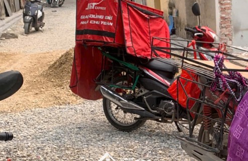 Chính  chủ cần tiền gửi  bán lô đất  80m  .Vị trí cực kỳ đắc địa được biệt danh là gà đẻ trứng vàng .