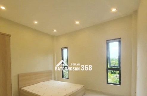 Nhà Phố Đối Diện Vạn Phúc