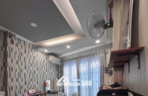 Bán nhà đẹp xịn đường Phạm Phú Thứ Quận 6