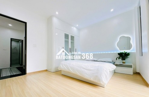 Bán nhà ngõ Văn Hương, 22m 5 tầng, lg, 100m ra ô tô, an sinh đỉnh, 5.2 tỷ 0347282222.