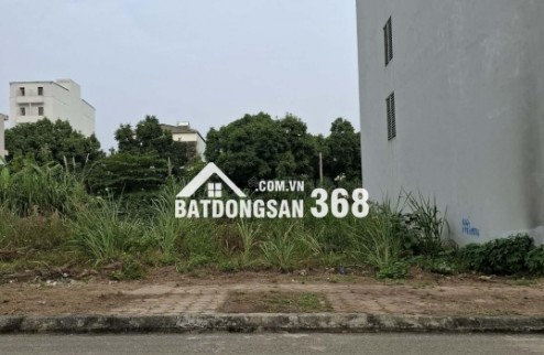 Bán lô đất 100m2 ngay ngã tư quốc lộ 21 đại lộ thăng long, cạnh ĐH Quốc Gia, khu CN Cao Hòa Lạc