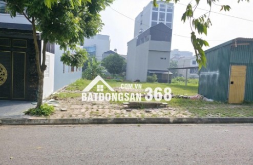 Tôi bán nhanh lô đất 100,1m2 full thổ tại Phú Cát, Hà Nội, sổ đỏ, đường oto tránh nhau, giá 3 tỷ