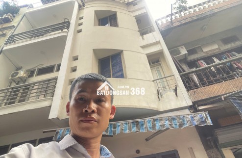 Bán nhà lô góc 2 mặt tiền, gần phố Hào Nam, Đống Đa, 30m2 5 tầng, 4,5m hơn 10 tỷ, oto đỗ cửa, đa tiện ích xung quanh.