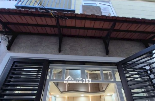 NHÀ ĐẸP QUẬN 4_4 TÀNG ĐÚC_30M2_KO QH_4 TỶ NHỈNH