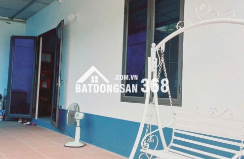 CÂN BÁN NHÀ  ĐẤT TẠI THANH HUỆ ĐỨC HÒA CŨ  , DT 138 M NHÀ RÀNH CHO 1 GIA ĐÌNH 5-7 NGƯỜI Ở
