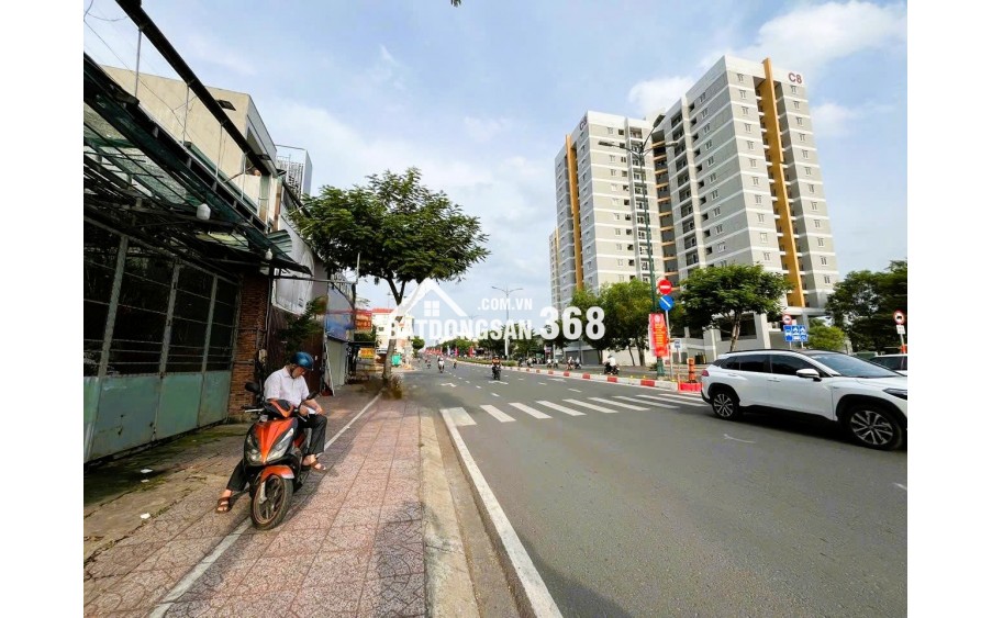 HÀNG HIẾM... GIÁ ĐẦU TƯ, MẶT TIỀN LÊ VĂN VIỆT, NGANG 5M VUÔNG VỨC, CHỈ 22.3 TỶ