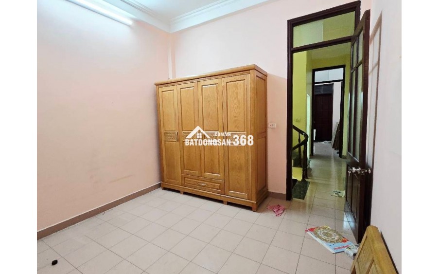 Bán nhà phố Ô Cách, diện tích 50m2, xây 4 tầng kiên cố