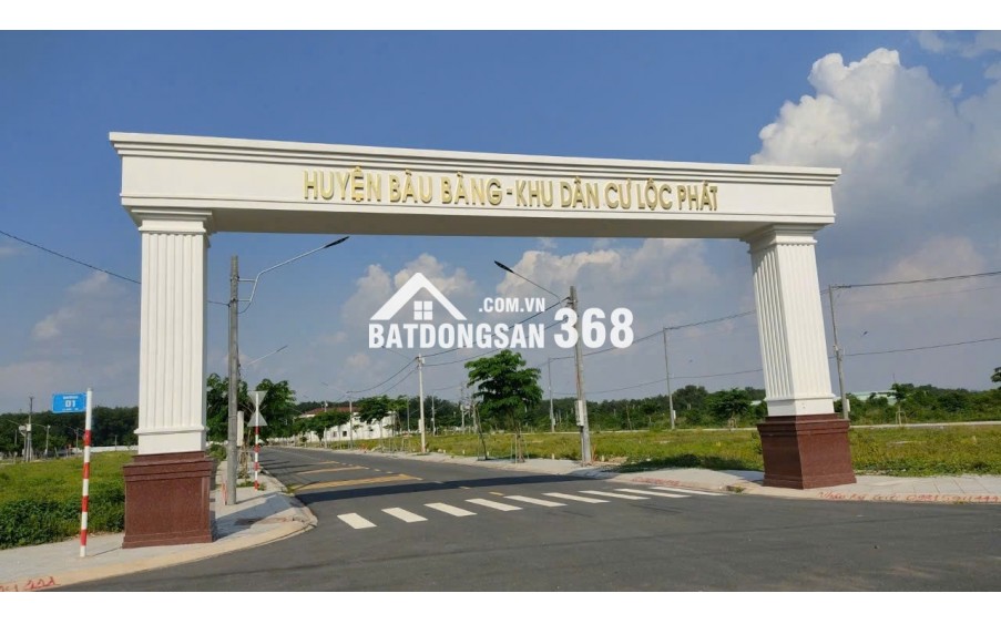 Bán đất sổ hồng chính chủ, gần công viên, mặt tiền đường 8m.