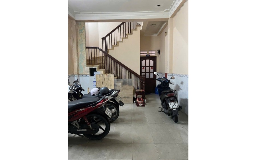 GÀ ĐẺ TRỨNG VÀNG PHÚ NHUẬN – CHDV 7 PHÒNG – HẺM Ô TÔ