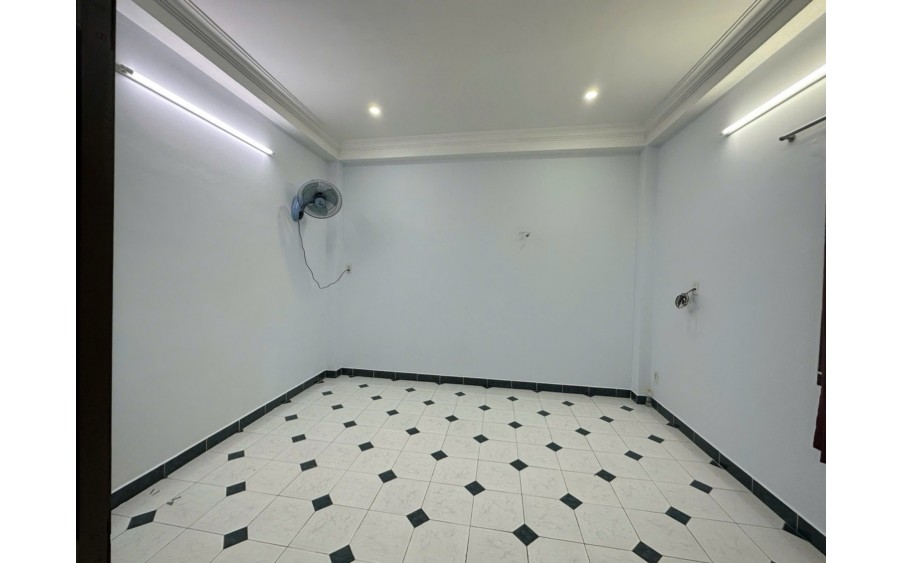 HXH NGUYỄN KIỆM GIÁP SÂN BAY – 3 LẦU NỞ HẬU – SẴN DÒNG TIỀN 14TR/THÁN