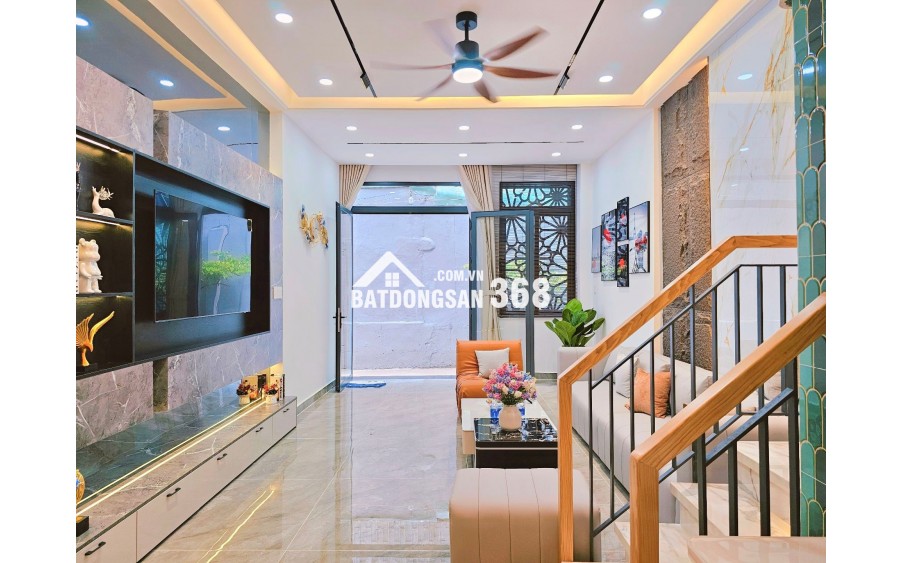 HẠ SỐC 300 TRIỆU – CHỈ CÒN 7.95 TỶ  NHÀ ĐẸP FULL NỘI THẤT – DỌN VÀO Ở NGAY – VỊ TRÍ TRUNG TÂM
