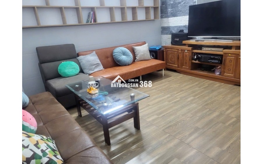 MẶT TIỀN KINH DOANH ĐỈNH - 2 BƯỚC CHÂN SANG TÂN BÌNH - NHÀ ĐẸP Ở NGAY BTCT KIÊN CỐ