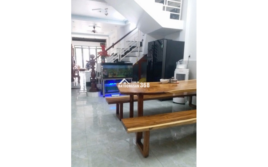 MẶT TIỀN KINH DOANH ĐỈNH - 2 BƯỚC CHÂN SANG TÂN BÌNH - NHÀ ĐẸP Ở NGAY BTCT KIÊN CỐ