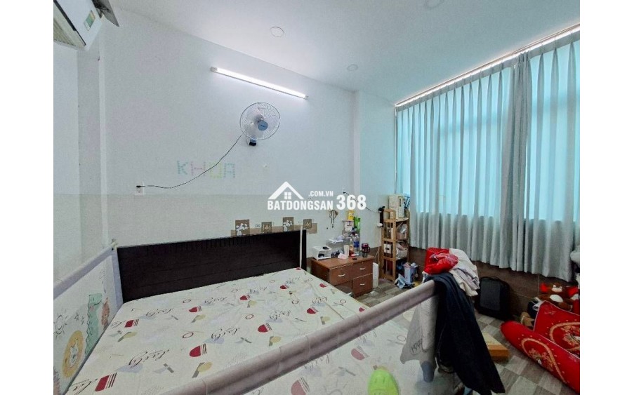 2 mặt hẻm xe tải thông - Sổ vuông Lê Ngã  Phú Trung, Quận Tân Phú
