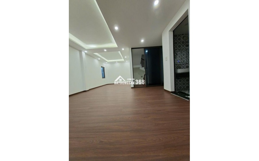 HIẾM BÁN - ĐỨC GIANG - LONG BIÊN - NHÀ DÂN XÂY CHẮC CHẮN - DIỆN TÍCH RỘNG THOÁNG - 58M - NHỈNH 7 TỶ