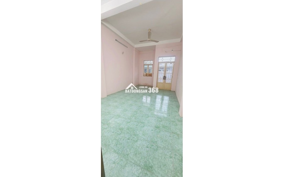  NHÀ MỚI Ở NGAY HÒA BÌNH,TÂN PHÚ. HẺM NHỰA 9M CÓ LỀ 2M,GẦN RICHSTAR,CHỢ CÂY KEO,COOP MART, VÀI BƯỚC CHÂN RA HÒA BÌNH,TÔ HIỆU. 4M X 17M,3 TẦNG,SỔ