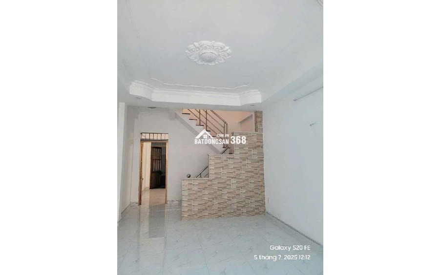 BÁN NHÀ 3 TẦNG, BÌNH CHÁNH, HẺM 8M, GẦN BẾN XE MIẾN TÂY, 56 M² (4X14), 4.X TỶ.