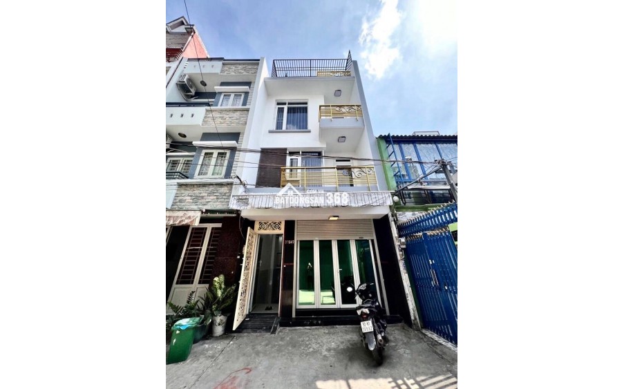 - Hẻm 7m ,vị trí đẹp, sát chợ Bình Trị, khu Tên Lửa, di chuyển 5 phút tới siêu thị Aoen Bình Tân