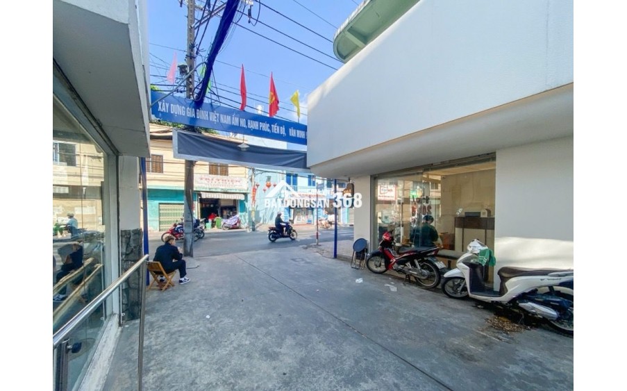 TÂN PHÚ GIÁP TÂN BÌNH - NHÀ MỚI VÀO Ở NGAY - CĂN GÓC 2 MẶT TIỀN - OTO NGỦ TRONG NHÀ - NGAY TRỊNH ĐÌNH TRỌNG, ÂU CƠ - 2 TẦNG - 5.7 X 12M (NỞ HẬU) -