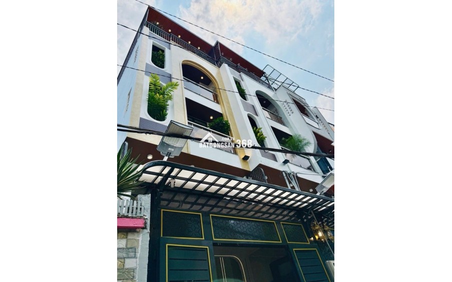 + Kết Cấu : 5 Tầng Sân Thượng , 4Pn khép kín , 6 Toilet , Phòng Karaoke , Phòng Khách , Bếp , sân sau , THANG MÁY ,
