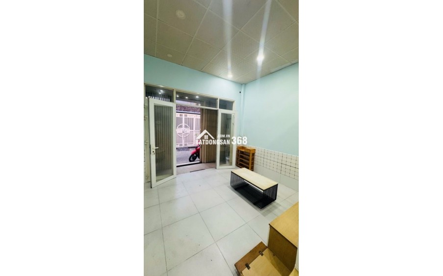  Nhà hiện để trống, lúc trước chủ cho thuê 9tr/tháng mà mới lấy lại nhà