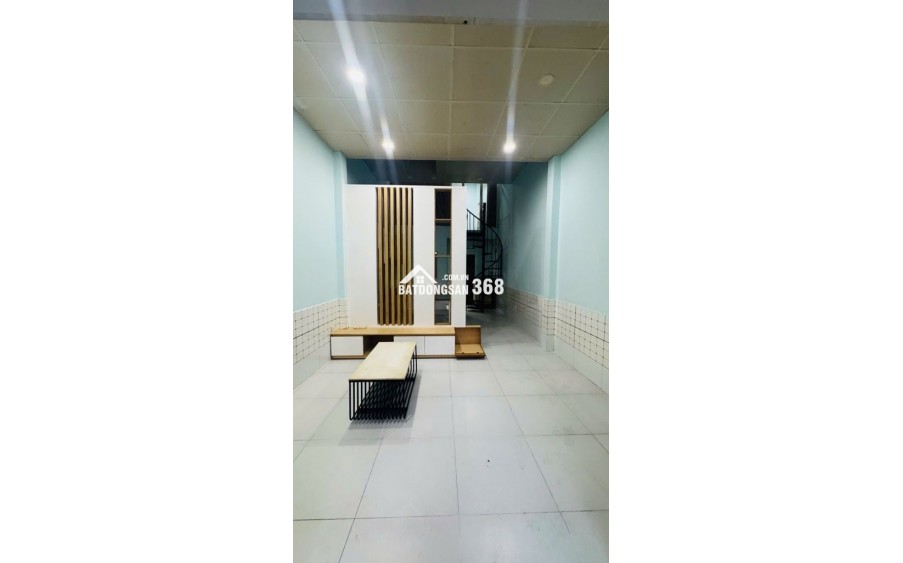  Nhà hiện để trống, lúc trước chủ cho thuê 9tr/tháng mà mới lấy lại nhà