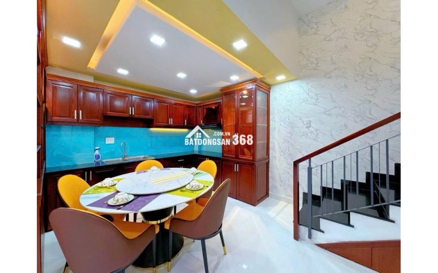 + Vị trí đẹp vô vàn tiện ích gần chợ Phạm Văn Bạch, siêu thị Emart, chung cư Khang Gia, tuyến Metro, trung tâm y tế, trường học các cấp....