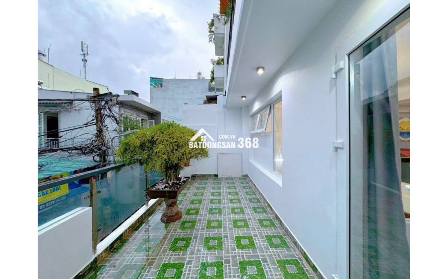 + Vị trí đẹp vô vàn tiện ích gần chợ Phạm Văn Bạch, siêu thị Emart, chung cư Khang Gia, tuyến Metro, trung tâm y tế, trường học các cấp....