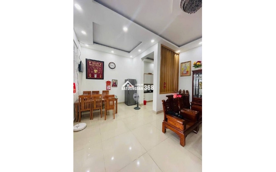 THƠM  NHÀ 3 TẦNG MTKD Đường Số 4 Linh Xuân - 140m² - Ngang 6.8m  Giá Chỉ 8.4 Tỷ