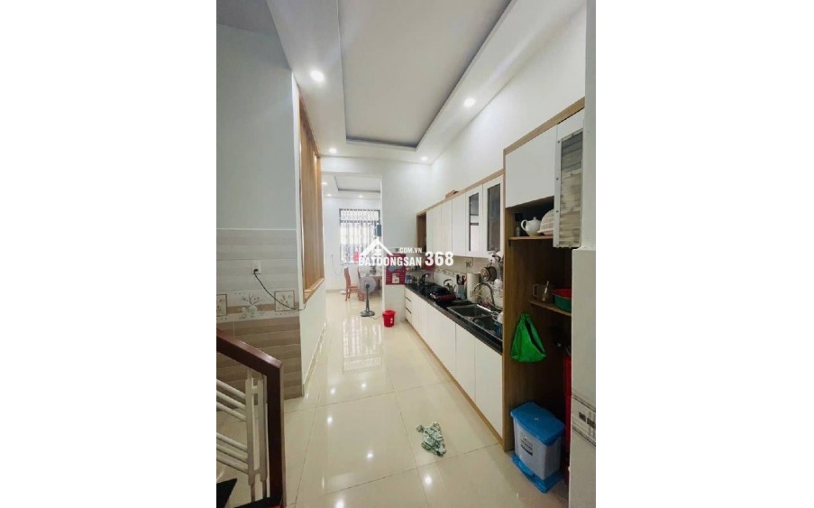 THƠM  NHÀ 3 TẦNG MTKD Đường Số 4 Linh Xuân - 140m² - Ngang 6.8m  Giá Chỉ 8.4 Tỷ