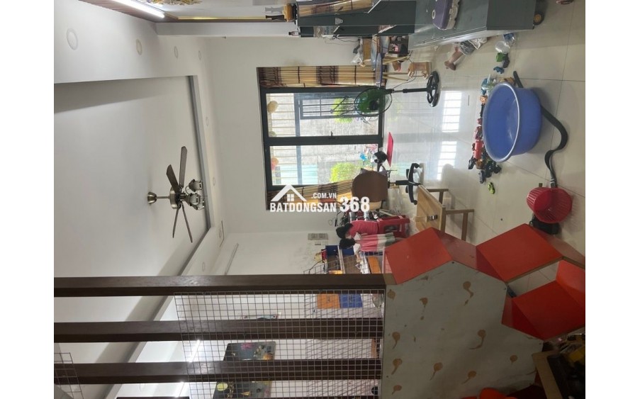 Nhà đẹp 3 tầng kiên cố tại Thạnh Lộc 50.