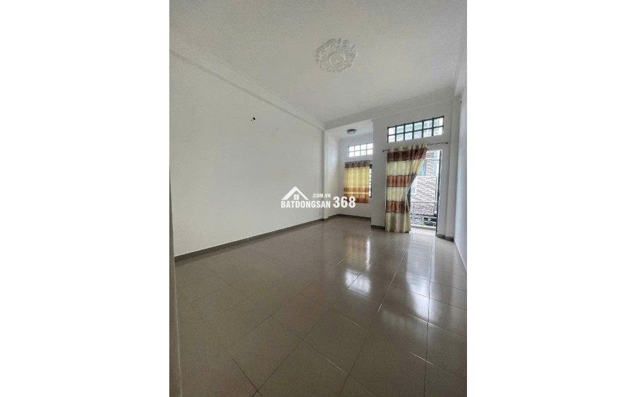 BÁN NHÀ 3 TẦNG, BÌNH CHÁNH, HẺM 8M, GẦN BẾN XE MIẾN TÂY, 56 M² (4X14), 4.X TỶ.