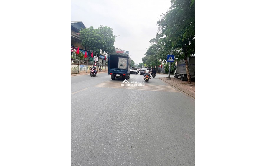 NHÀ BÁN - MẶT PHỐ CỔ BI KINH DOANH SẦM UẤT - VỈA HÈ LỚN, 136M2