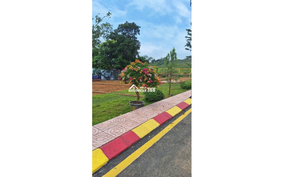 Bán mảnh đất xã phú cát, 100m2 full thổ cư, giá 1,8 tỷ