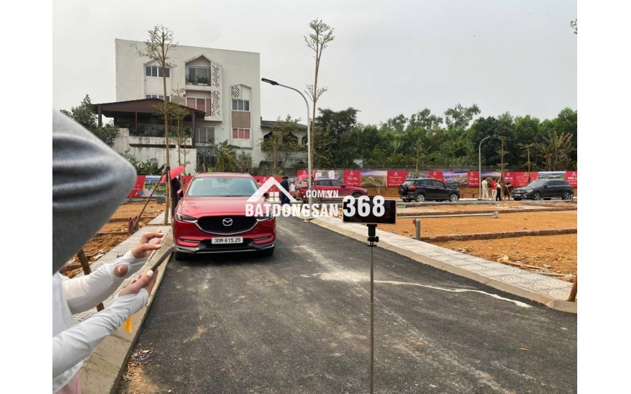 Bán nhà ngõ 15B Bến Nghé, Q1 - Sổ đỏ, 0m2 - Giá tốt!