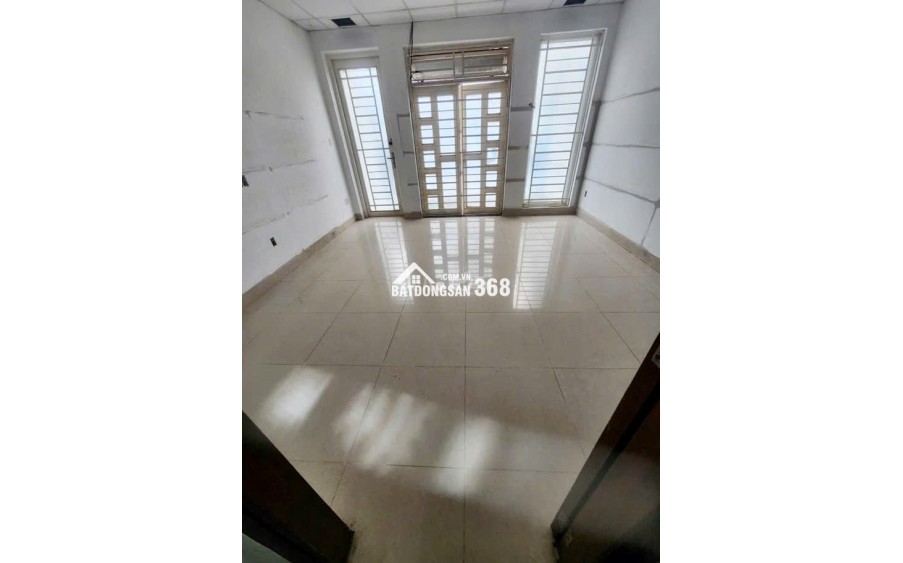 Cho thuê nhà MT 3 lầu 112 Phan Văn Hân P17 Bình Thạnh tiện kinh doanh